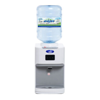 Μικρός ψύκτης φιάλης πάγκου λευκός